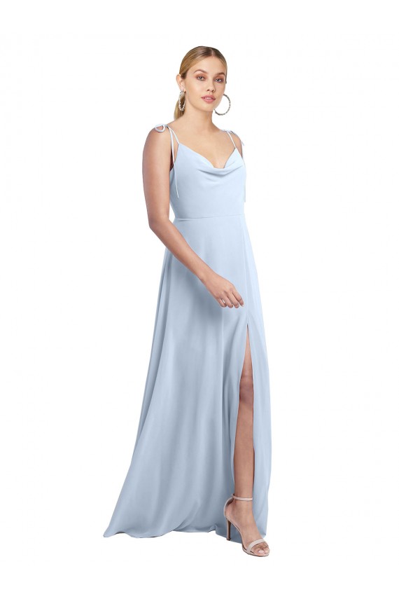 Comprimento Chão Azul Céu Claro Sem Mangas Linha A Costas em V Alças finas Vestidos de Madrinha Por Atacado
