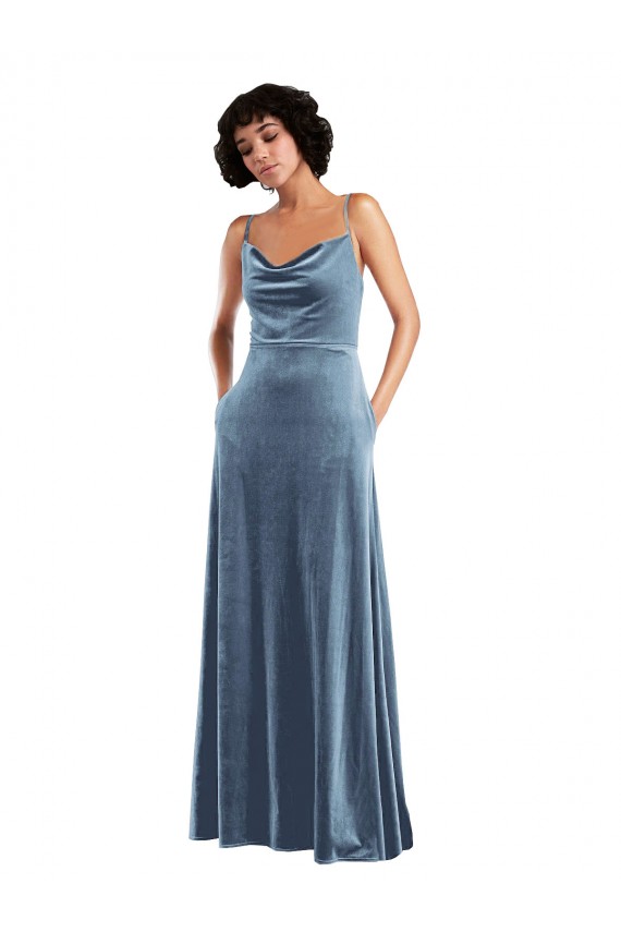 Comprimento Chão Azul Empoeirado Sem Mangas Bainha Criss Cruz Vestidos de Madrinha / Vestidos de Festa Por Atacado