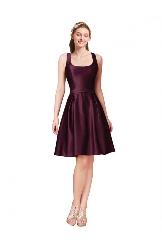 Comprimento Joelho Sem Mangas Linha A Costas em V Vestidos de Madrinha / Vestidos de Festa / Vestidos de Cocktail / Vestidos de Homecoming Por Atacado