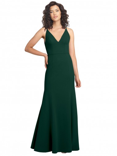 Comprimento Chão Verde Meia-Noite Sem Mangas Linha A Costas em V Decote V Vestidos de Madrinha / Vestidos de Noite / Vestidos de Festa Por Atacado